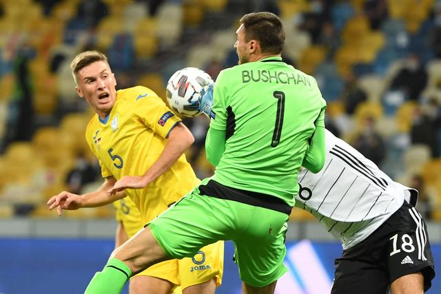 杨瀚森17+18青岛击败山西 周鹏29分深圳胜福建